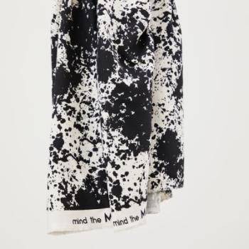 mind the Maker - ECOVERO™ Viskose - Leia Crepe - Shadow Splash - Creamy White
